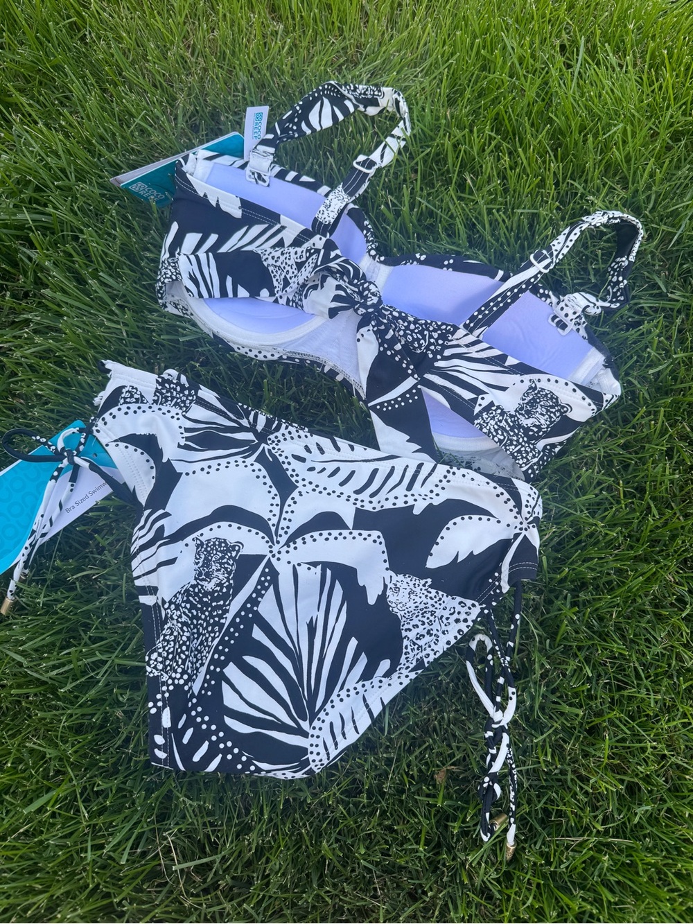 Coco Reef Black & White Tropical Print Bikini Set - Picture 4 of 7